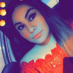 Meet your Posher, Lorena